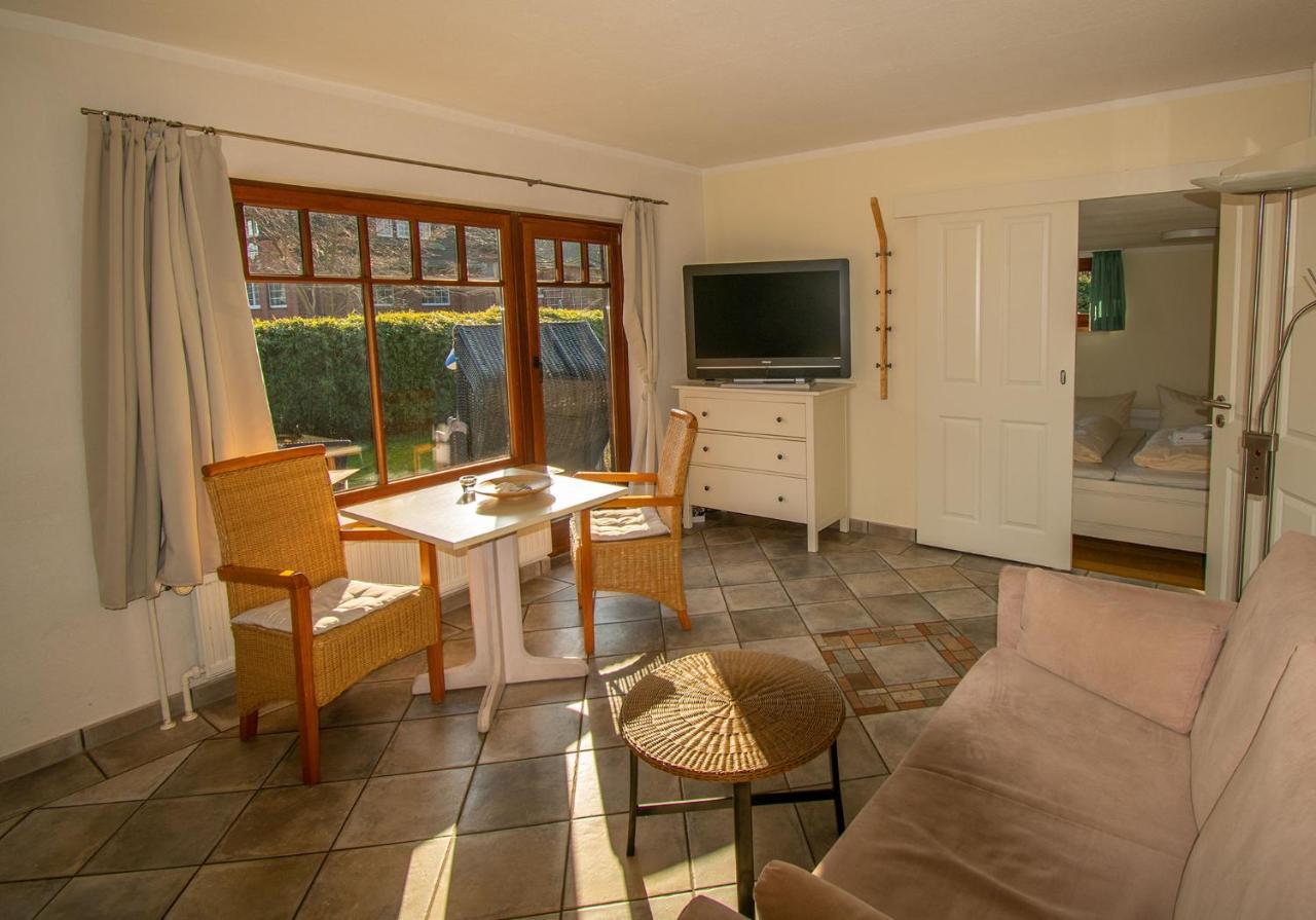 נבל Inselhotel Kapitaen Tadsen / Amrum מראה חיצוני תמונה