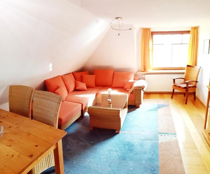 נבל Inselhotel Kapitaen Tadsen / Amrum מראה חיצוני תמונה